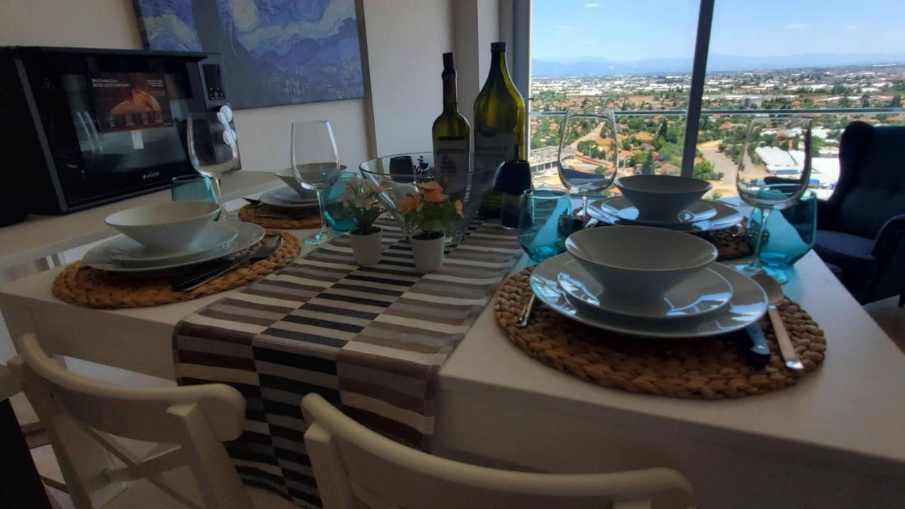 안탈리아 Pleasant Flat With Shared Pool In Kepez 아파트 외부 사진